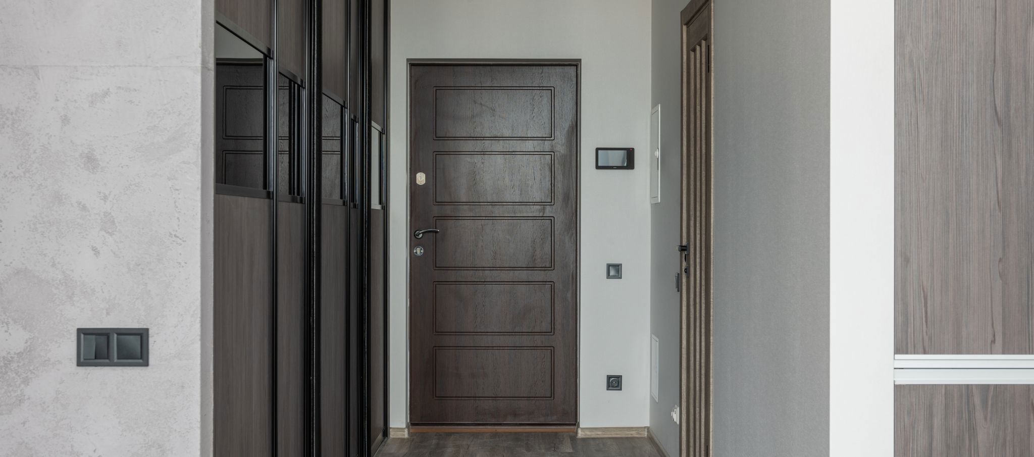 Usi metalice - Solutia ideala pentru siguranta si functionalitate